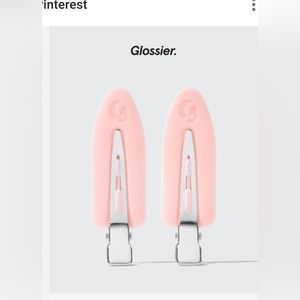 IN SEARCH OF PINK GLOSSIER HAIR CLIPS
